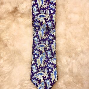 💜SALE3/$15💜Mens Silk Tie by Paul Fredrick.